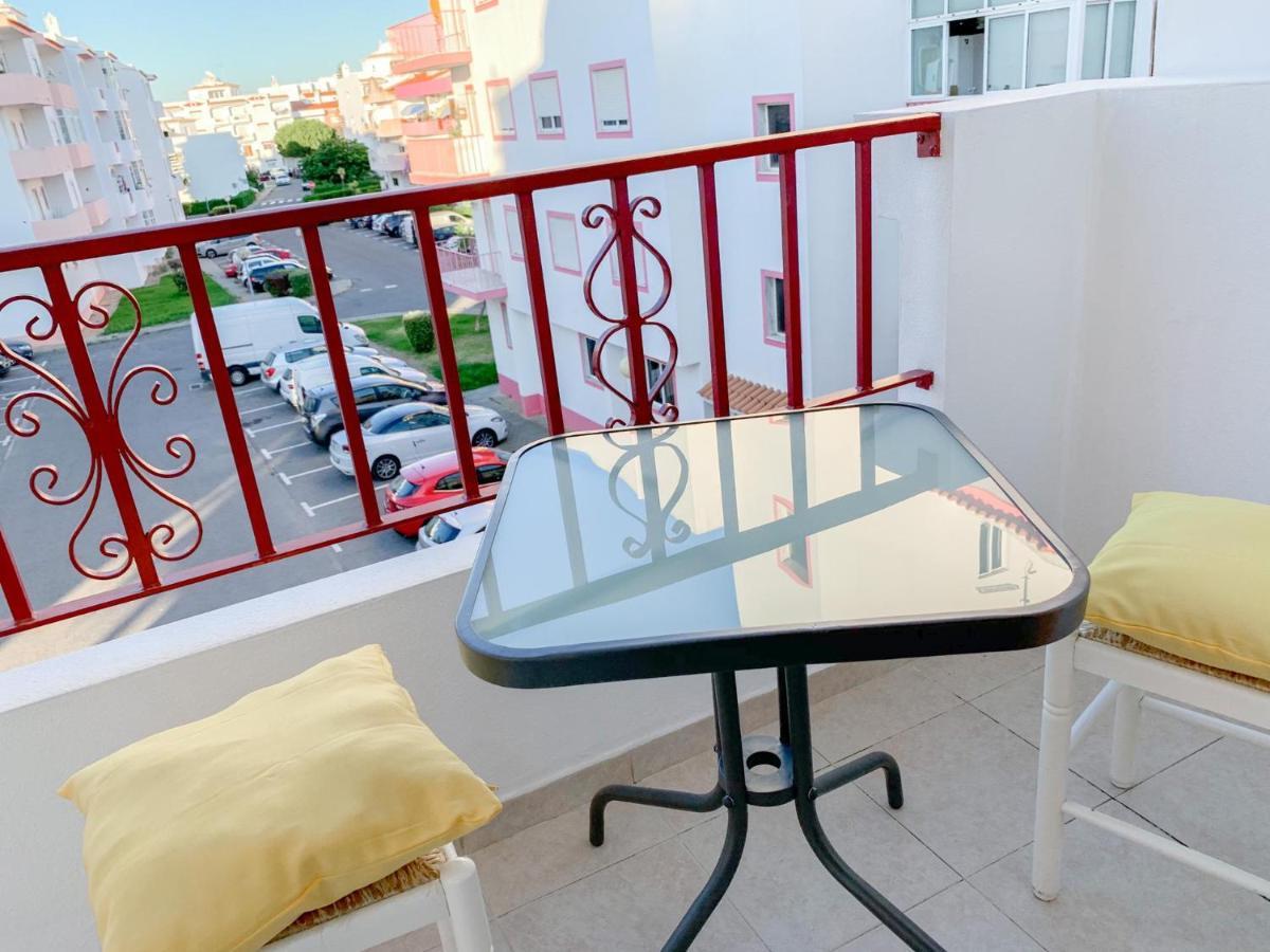 Apartamento T2 Carvoeiro-Lagoa Precos Acessiveis Lejlighed Eksteriør billede